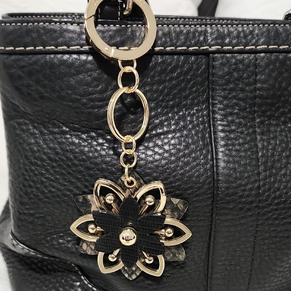 FREE With Purchase - Picture 2 of 7